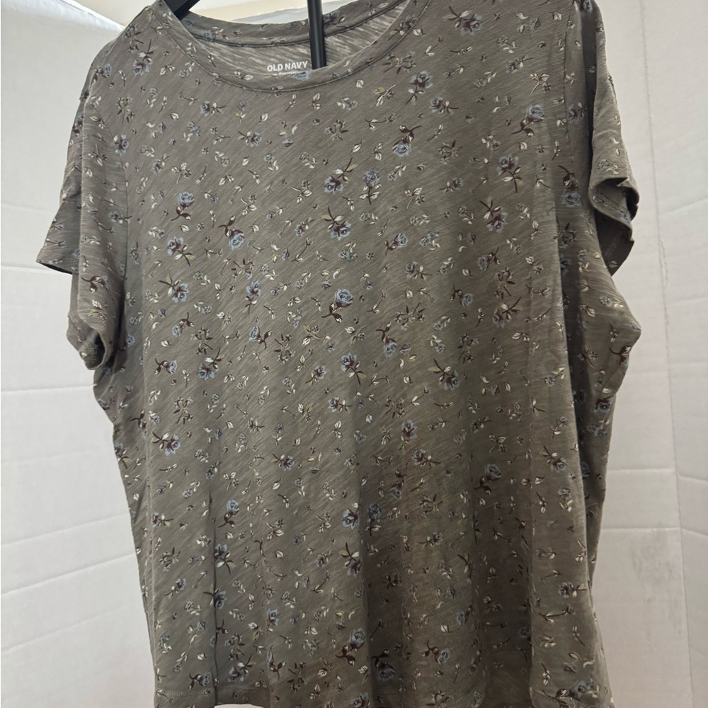 Old Navy Grey Floral Blouse